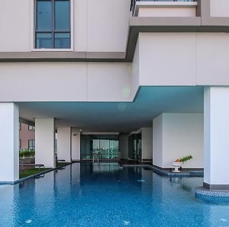 Wooden Suites Bangkok Esterno foto