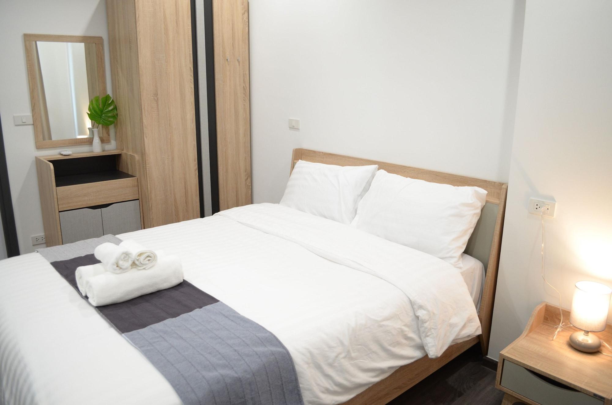 Wooden Suites Bangkok Esterno foto