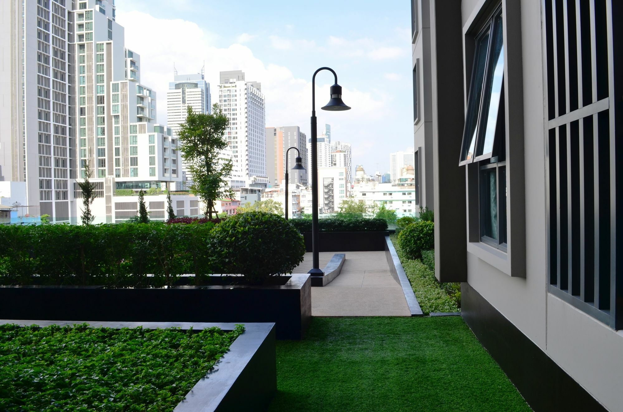 Wooden Suites Bangkok Esterno foto