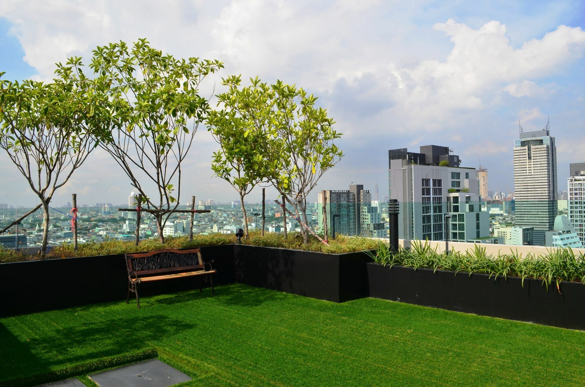 Wooden Suites Bangkok Esterno foto