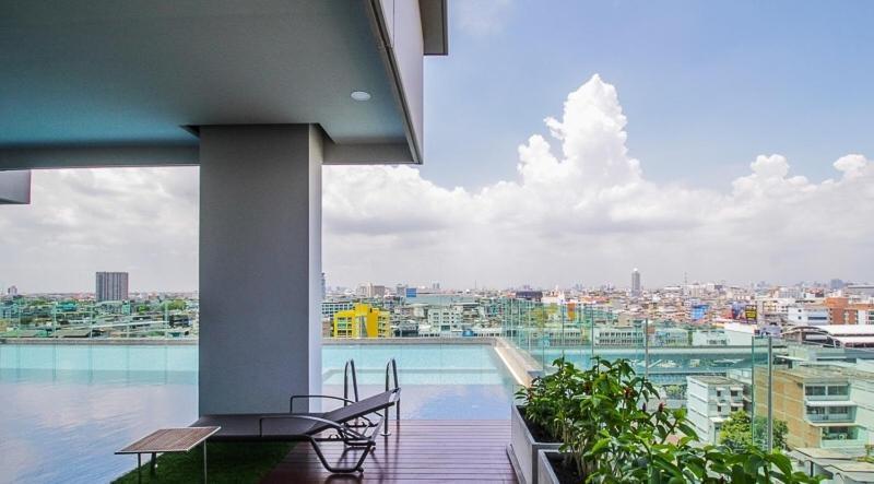 Wooden Suites Bangkok Esterno foto